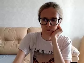 Freechat mollystory on Chaturbate