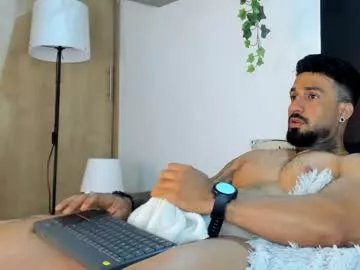 Freechat naughty_dominant on Chaturbate