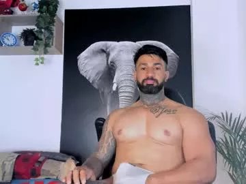 Freechat naughty_dominant on Chaturbate