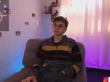 Freechat nick_bangover on Chaturbate