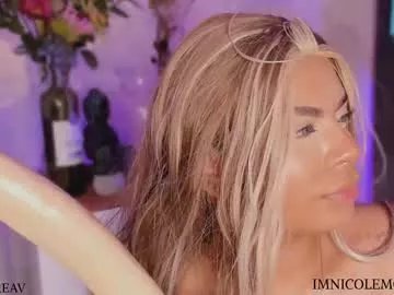 Freechat nicolemorelli2 on Chaturbate