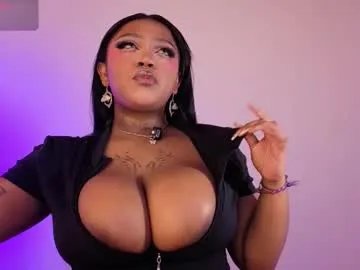 nova_swan on Chaturbate