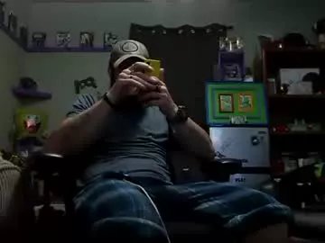 Freechat number1dad_ on Chaturbate