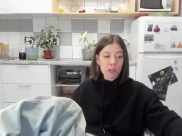 Freechat oops_britney on Chaturbate