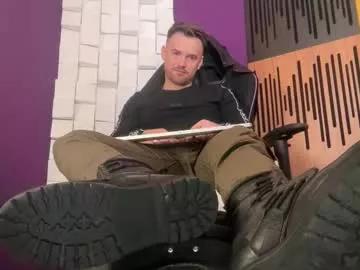Freechat oscarsavage on Chaturbate