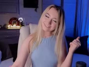 Freechat owlluree on Chaturbate