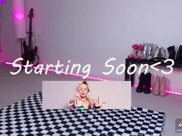 Freechat petitebrat on Chaturbate