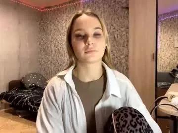phylispinera — Goal: lick and bite lips ! I am new here and your support is very important to me! Thank you! ^^ #teen #18 #cute #new #shy [22 tokens remaining]
