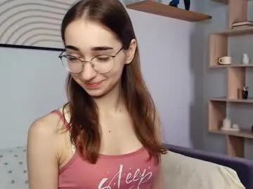 polly_bee — GOAL: kiss you [44 tokens remaining] Shh... i wanna be your little girl  #18 #skinny #young #teen #lovense