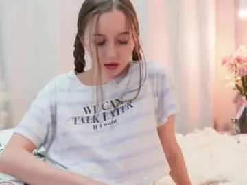 Freechat pretty_princess_elina on Chaturbate