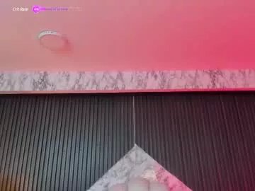 Freechat prettybullet on Chaturbate