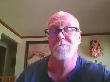 Freechat pussylover1365 on Chaturbate