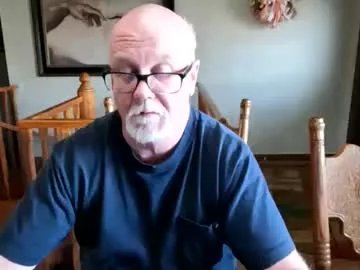 Freechat pussylover1365 on Chaturbate