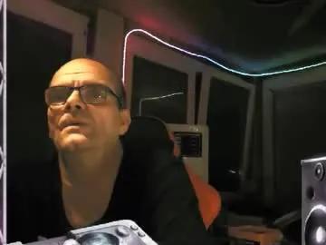 Chaturbate r_2d2_ is Freechat r_2d2_ — welcome all to the most boring room in internet ...lets hear some music together..metal-mix #daddy #nonude #nomakeup #nice