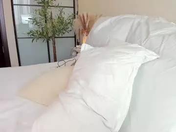 Freechat roxxana227 on Chaturbate