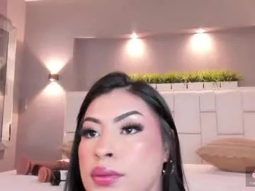 Private samanthaa_22_ on Chaturbate