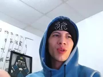 Private santiagocutex on Chaturbate