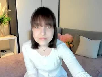 Freechat saphirree on Chaturbate