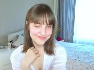 Freechat saphirree on Chaturbate