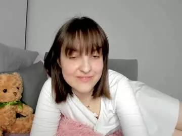 Freechat saphirree on Chaturbate