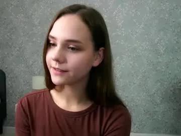 sara_whooops — Goal: Take off skirt New Domi! Let's start fun #new #shy #18 #young #bigass [62 tokens remaining]