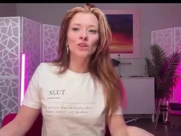 Freechat saraloverays on Chaturbate