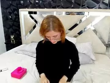 Private seraphine_star on Chaturbate