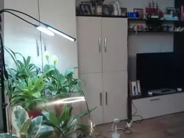 Freechat sheilaryan on Chaturbate