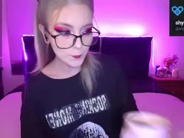 Freechat shysweetrish on Chaturbate