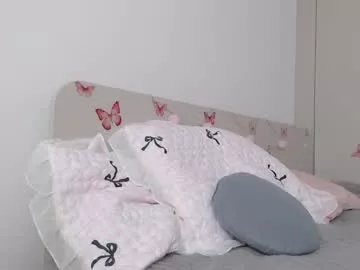 Freechat single_fox_4u on Chaturbate