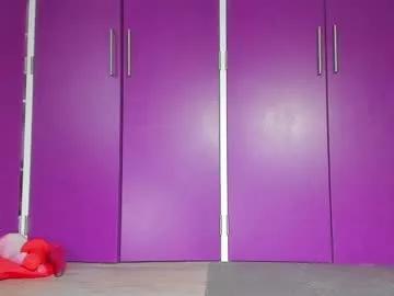 Freechat siswet19 on Chaturbate