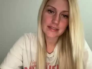 Freechat smexxii93 on Chaturbate