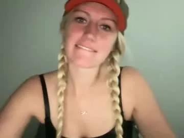 Freechat smexxii93 on Chaturbate