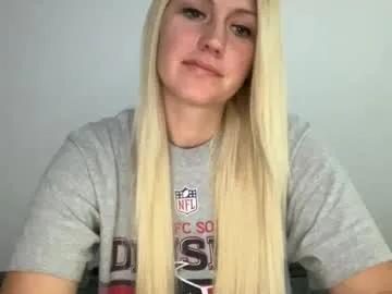Freechat smexxii93 on Chaturbate