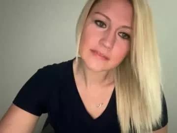 Freechat smexxii93 on Chaturbate
