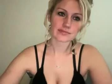 Freechat smexxii93 on Chaturbate