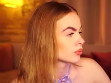 Freechat snowbarbieee on Chaturbate