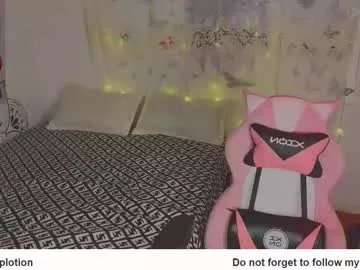 Freechat sweet_explotion on Chaturbate