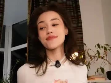 t_tragedienne — Goal: sexy teasing with my bra and take it offff - I'm Helena, a little #shy about my #smalltits becuse i'm #18 years old, #young #new girl here [610 tokens remaining]