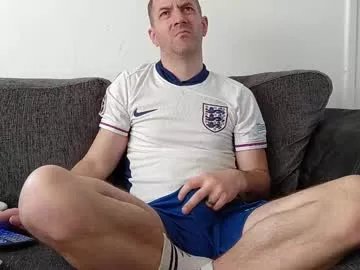 Freechat thenakedfootballer on Chaturbate