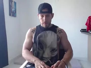 Freechat thomashoward31 on Chaturbate