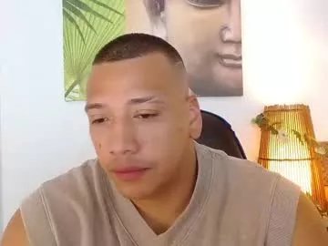 Freechat tom_muscle1 on Chaturbate