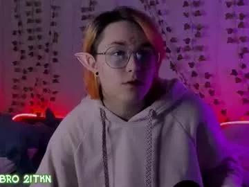 Freechat trickykitsune on Chaturbate
