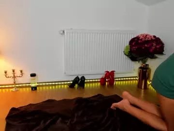 Freechat viciousqueen on Chaturbate