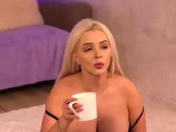 Freechat victoriamorrone on Chaturbate