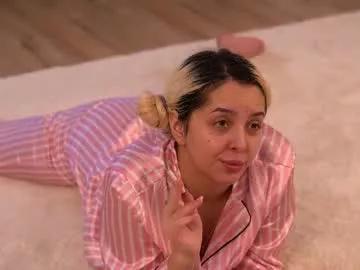 Freechat victoriamorrone on Chaturbate