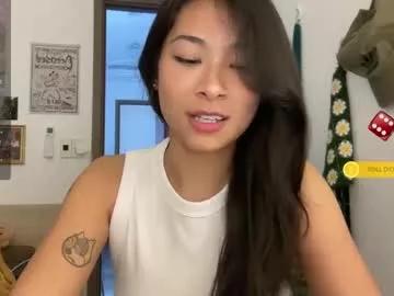 Group vietwhhore on Chaturbate