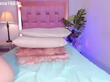 Freechat whiite_snow_ on Chaturbate