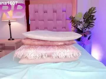 Freechat whiite_snow_ on Chaturbate