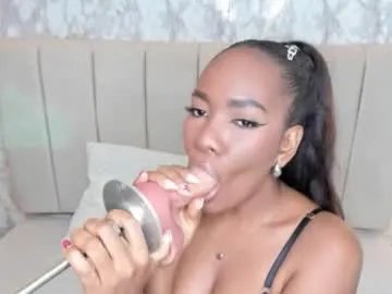 Freechat whitneyyfox on Chaturbate